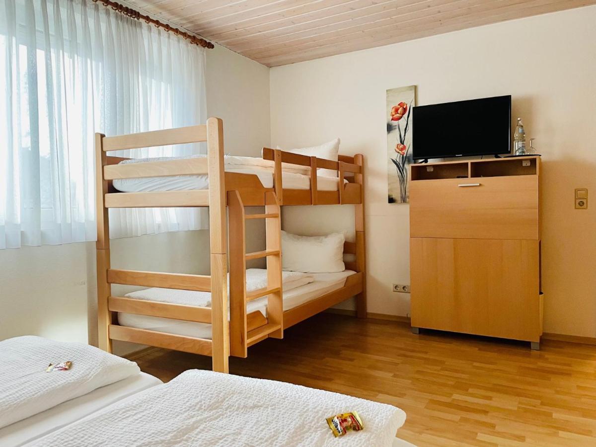 Gastehaus Gluck Wir Haben Immer Eintrittskarten Fur Den Europa-Park Fur Sie! Hotel Rust Luaran gambar