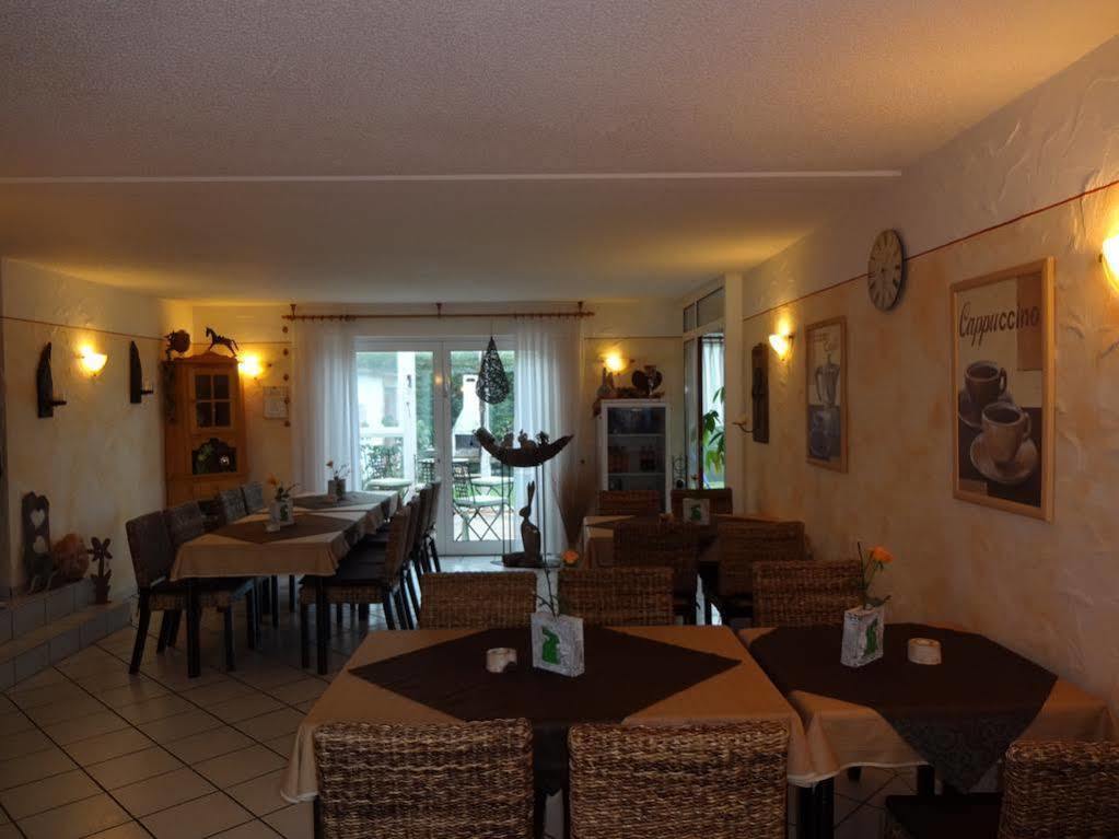Gastehaus Gluck Wir Haben Immer Eintrittskarten Fur Den Europa-Park Fur Sie! Hotel Rust Luaran gambar