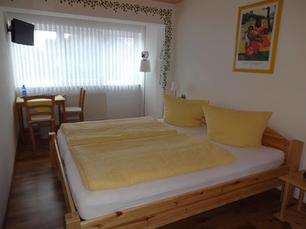Gastehaus Gluck Wir Haben Immer Eintrittskarten Fur Den Europa-Park Fur Sie! Hotel Rust Luaran gambar