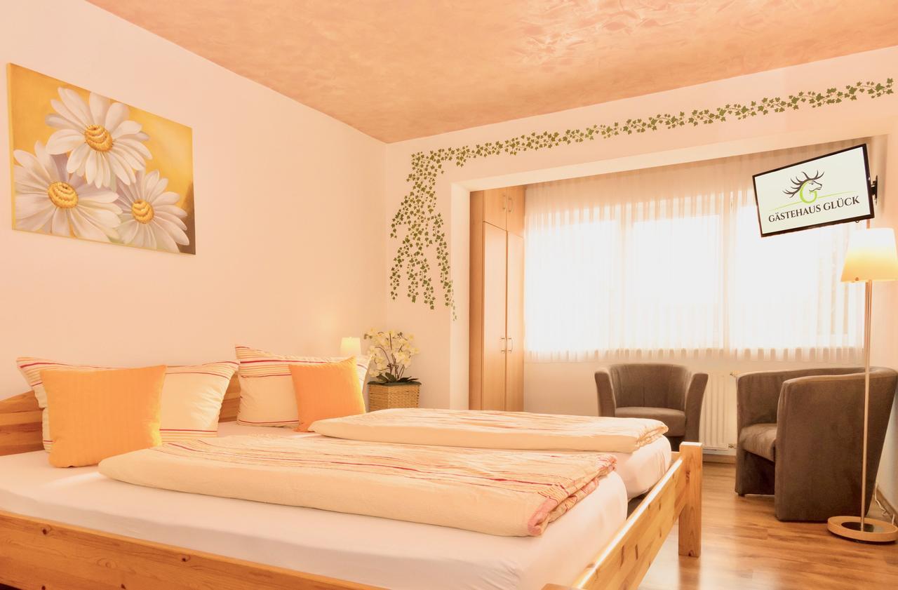 Gastehaus Gluck Wir Haben Immer Eintrittskarten Fur Den Europa-Park Fur Sie! Hotel Rust Luaran gambar